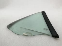 PORSCHE Porsche 911 997 left rear quarter glass 99754311111 door window 1/4 rear left — thumbnail 5