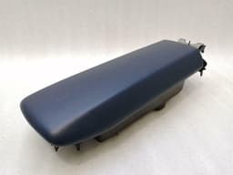 PORSCHE Porsche 911 991 Carrera 4 GTS Center Armrest Armrest BLUE LEATHER COAT OF ARMS CXX — thumbnail 2