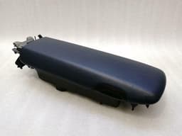 PORSCHE Porsche 911 991 Carrera 4 GTS Center Armrest Armrest BLUE LEATHER COAT OF ARMS CXX — thumbnail 4