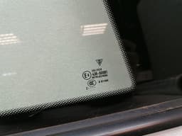 PORSCHE Porsche 911 991 Right Rear Quarter Glass 991543311200 Door Window 1⁄4 Rear Right — thumbnail 3