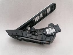 MCLAREN McLaren 570S Spider Throttle Pedal (Electrical) 11CA002CP Throttle — thumbnail 10