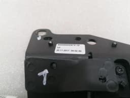 MCLAREN McLaren 570S Spider 9224644A LEFT ROOF LOCK LEFT ROOF LOCK — thumbnail 6