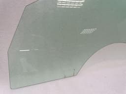 MCLAREN McLaren 570S Spider Left Front Door Glass 65809100 Door Window Front Left — thumbnail 10