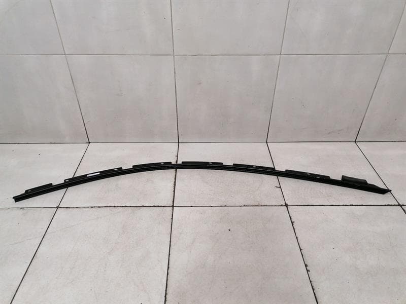 MCLAREN McLaren RIGHT Body Moulding 13A6913GP RIGHT Bar