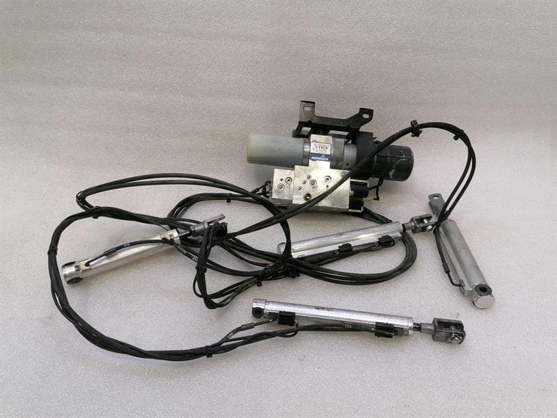 PORSCHE Porsche 911 991 Hydraulic Pump 99156205900 Hydraulic Pump Convertible Targa