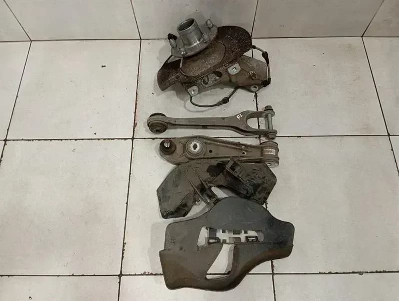 PORSCHE Porsche 911 991 Left Front Hub 99134185705 Wheel Bearing Housing Front Left C4 AWD