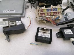 NISSAN Nissan GT-R R35 Engine ECU MEC125-070 Engine Control Unit — thumbnail 2