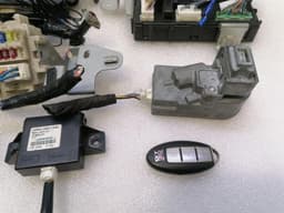 NISSAN Nissan GT-R R35 Engine ECU MEC125-070 Engine Control Unit — thumbnail 3