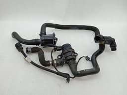 PORSCHE Porsche 911 992 additional cooling pump 06H121601P coolant pump pump — thumbnail 9