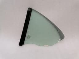 PORSCHE Porsche 911 997 right rear quarter glass 99754311211 door window 1/4 rear right — thumbnail 7