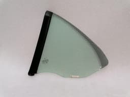 PORSCHE Porsche 911 997 right rear quarter glass 99754311211 door window 1/4 rear right — thumbnail 10