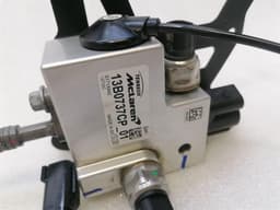 MCLAREN McLaren 600LT Spider Hydraulic Valve 13B0737CP Hydraulic Valve Axle Lift — thumbnail 3