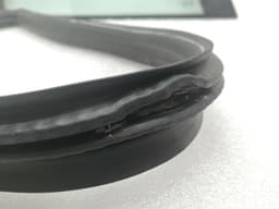 PORSCHE Porsche 911 997 right rear quarter glass 99754311205 door window 1/4 rear right — thumbnail 5