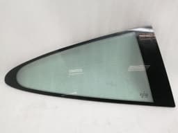 PORSCHE Porsche 911 997 right rear quarter glass 99754311205 door window 1/4 rear right — thumbnail 2