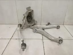 MCLAREN McLaren 600LT Spider Left Rear Hub 14BA022CP Wheel Bearing Housing Rear Left SET — thumbnail 1