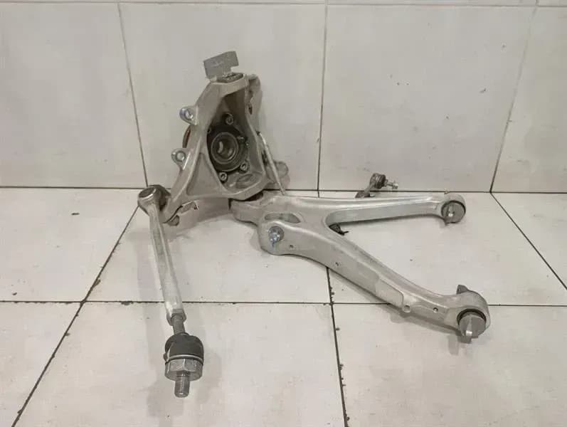 McLaren 600LT Spider Left Rear Hub 14BA022CP Wheel Bearing Housing Rear Left SET