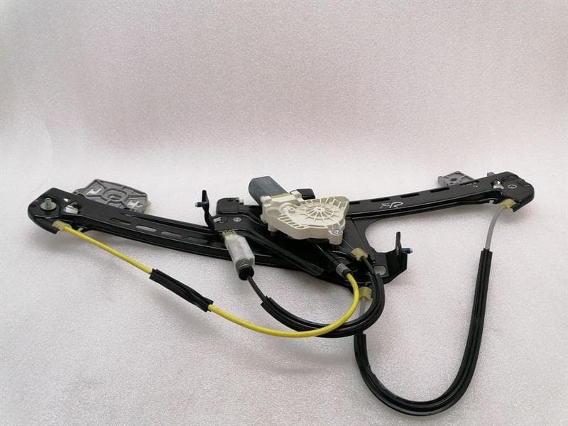 McLaren 600LT Spider Right Front Door Winder 13A2053CP Front Right Window