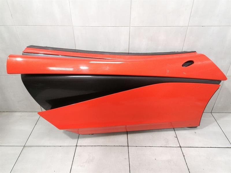 McLaren 600LT Spider Right Front Door 13AA858CP Door Front Right