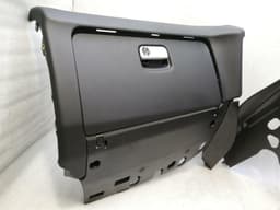 PORSCHE PORSCHE MACAN 95B Knee Trim and Glovebox 95B857558A RHD EXTENDED LEATHER SET — thumbnail 2