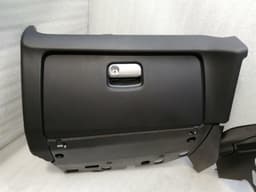PORSCHE PORSCHE MACAN 95B Knee Trim and Glovebox 95B857558A RHD EXTENDED LEATHER SET — thumbnail 3
