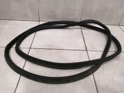 PORSCHE Porsche Macan 95B Boot Lid Seal 95B827705 Tailgate Seals — thumbnail 2