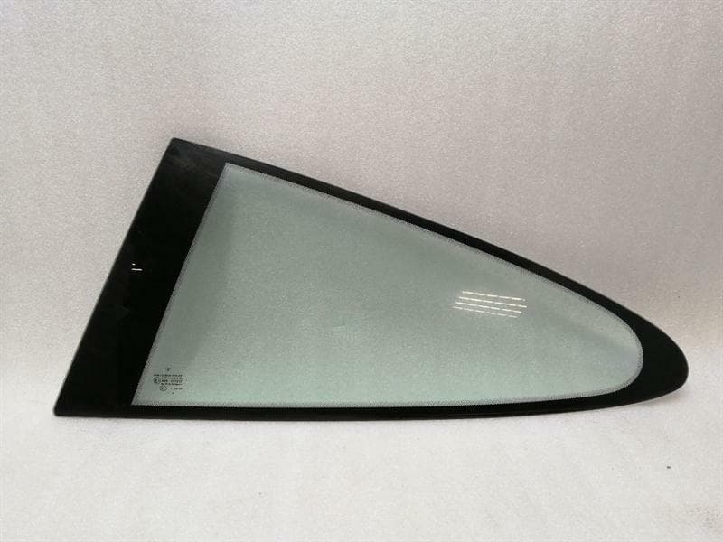 Porsche 911 997 996 RLH Quarter Glass 99754311105 Door Glass 1/4 Rear Left