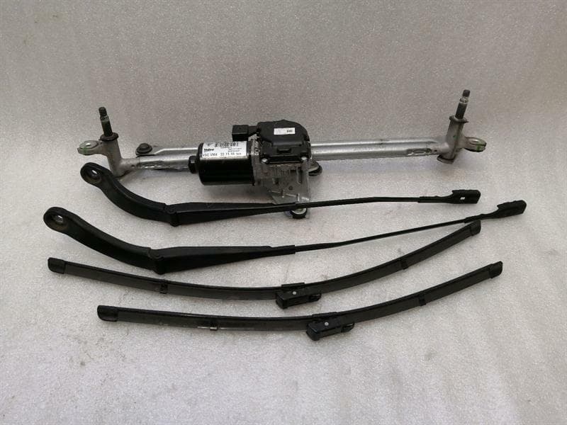 PORSCHE PORSCHE MACAN 95B FRONT WIPER ENGINE 95B955114B RIGHT HAND DRIVE RHD