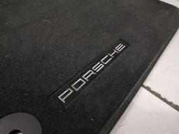 PORSCHE PORSCHE MACAN 95B MACAN TURBO RHD FLOOR MAT SET OF 4 — thumbnail 7