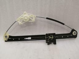 PORSCHE Porsche Macan 95B right rear door winder 95B839462 window regulator rear right — thumbnail 1