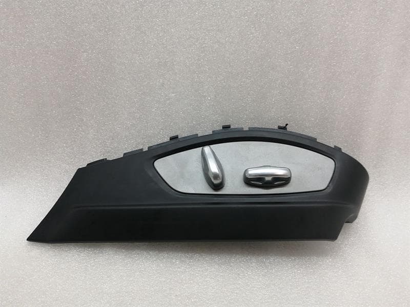 PORSCHE Porsche Panamera 970 Right Seat Switch 7PP959748M Right Seat Switch