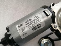 PORSCHE Porsche 911 997 Rear Wiper Motor + Arm 99762808000 Wiper Motor Rear — thumbnail 9