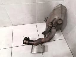PORSCHE Porsche 911 997 Right Exhaust Silencer 99711131231 Exhaust Muffler Re — thumbnail 4