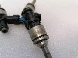 PORSCHE 4 x Porsche 911 997 Injector 9A160522000 Fuel Injector MK2 997.2 — thumbnail 10