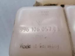 PORSCHE Porsche 911 997 expansion tank 99610605703 expansion tank cooling water — thumbnail 4
