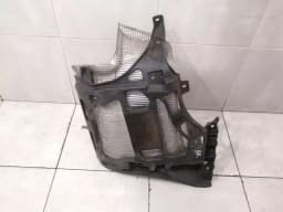 PORSCHE Porsche 911 997 c2 Right Exhaust Shield 99750563202 Exhaust Sign Mount RE — thumbnail 2