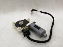 MERCEDES-BENZ Mercedes SL R230 W209 FRH door window engine A2308201042 power window motor — thumbnail 4