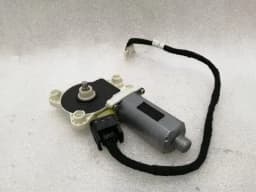 MERCEDES-BENZ Mercedes SL R230 W209 FRH door window engine A2308201042 power window motor — thumbnail 1
