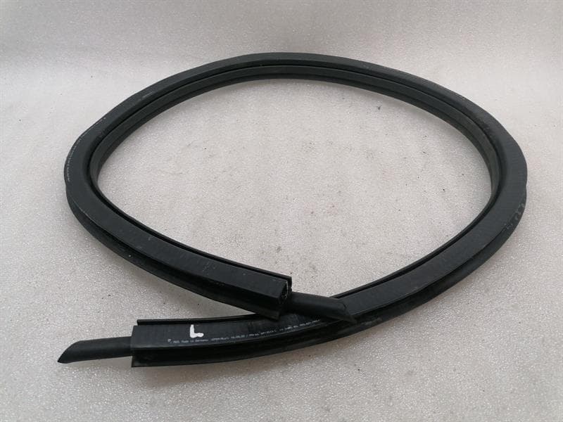 PORSCHE Porsche 911 992 Left Door Seal 992831703F Left Door Seals