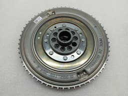 PORSCHE Porsche 911 992 Turbo Flywheel 992105264B Flywheel — thumbnail 1