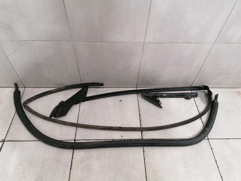 Porsche 911 992 right door seal 992831703F door seals right