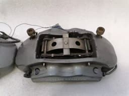 ASTON MARTIN Aston Martin DB9 Volante front brake caliper 4G43-2C463-AA brake caliper front sat — thumbnail 4