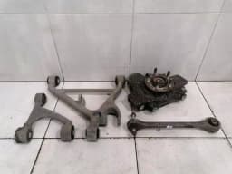 ASTON MARTIN ASTON MARTIN DB9 Volante Right Rear Hub 8D33-5A970-AB Wheel Bearing Case Rear Re — thumbnail 1