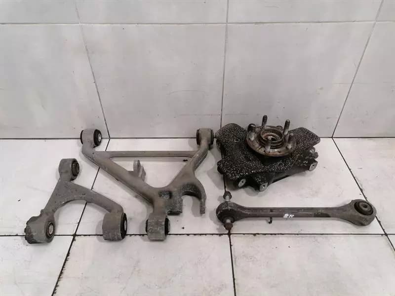 ASTON MARTIN DB9 Volante Right Rear Hub 8D33-5A970-AB Wheel Bearing Case Rear Re
