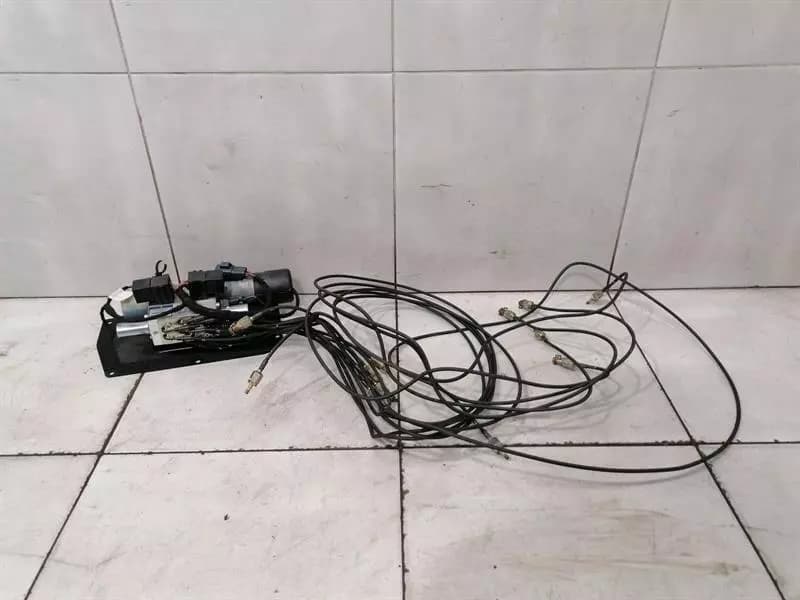 ASTON MARTIN DB9 steering wheel convertible top hydraulic pump 4g43-9g803-ad pump top