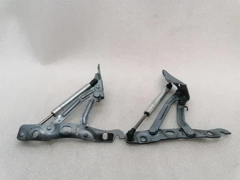 Aston Martin DB9 Volante Boot hinge 4G43-42740-AD tailgate hinge