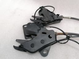 ASTON MARTIN Aston Martin DB9 Volante Bonnet lock 4G43-64-10063 hood lock — thumbnail 2