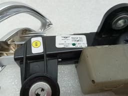 BENTLEY BENTLEY CONTINENTAL GT 18-24 3S 3SD 3SD857760A BELT FEEDER RIGHT — thumbnail 2