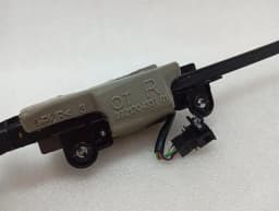 BENTLEY BENTLEY CONTINENTAL GT 18-24 3S 3SD 3SD857760A BELT FEEDER RIGHT — thumbnail 4