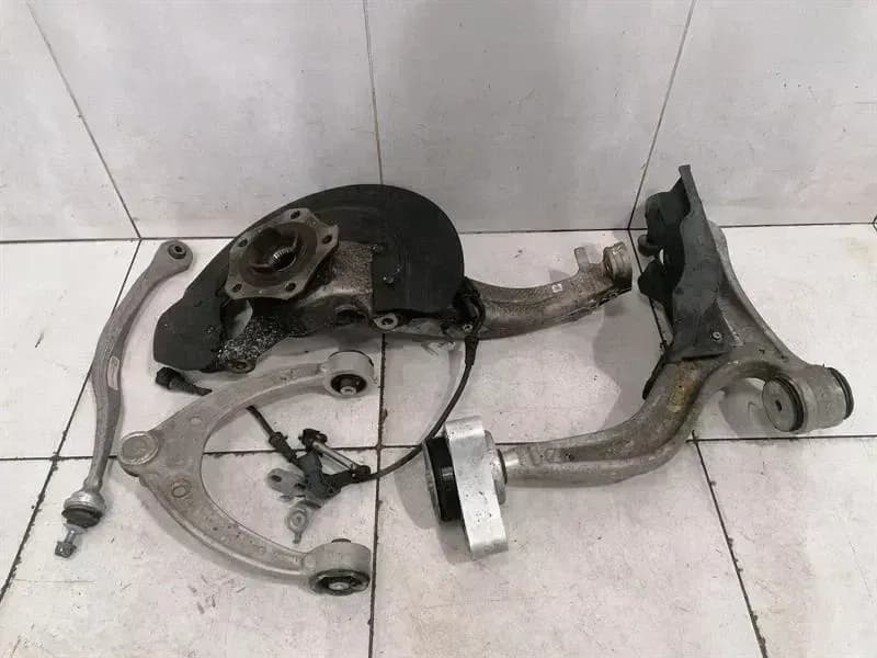 Bentley Continental GTC 18-24 3S Right Front Hub 971407246L Wheel Bearing Housing Right