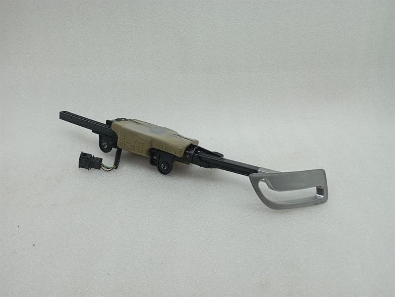 BENTLEY BENTLEY CONTINENTAL GTC 18-24 3S 3SD 3SD857759A BELT FEEDER LEFT